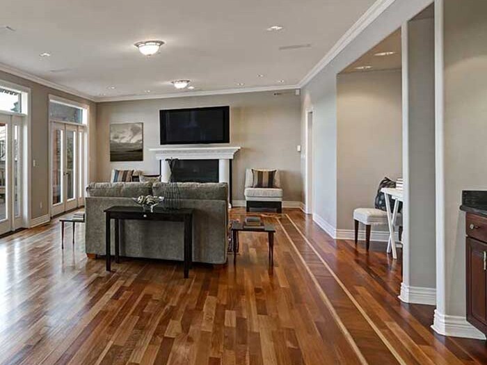 hardwood floor cleaning and buffing service Idaho